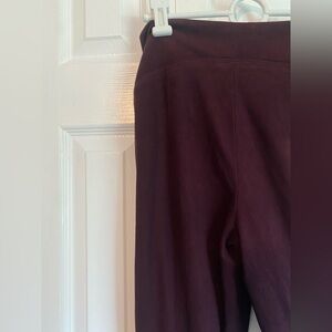 White House Black Market Women’s Burgundy Leggings Size Small Felt type feel